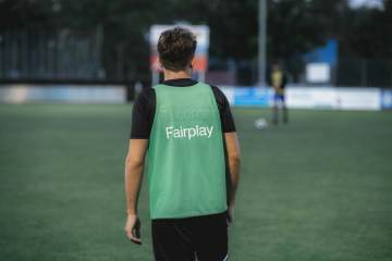 阿根廷总统：马岛是阿根廷的，标语事件最坏情况FIFA罚款3万美元（配图示意）